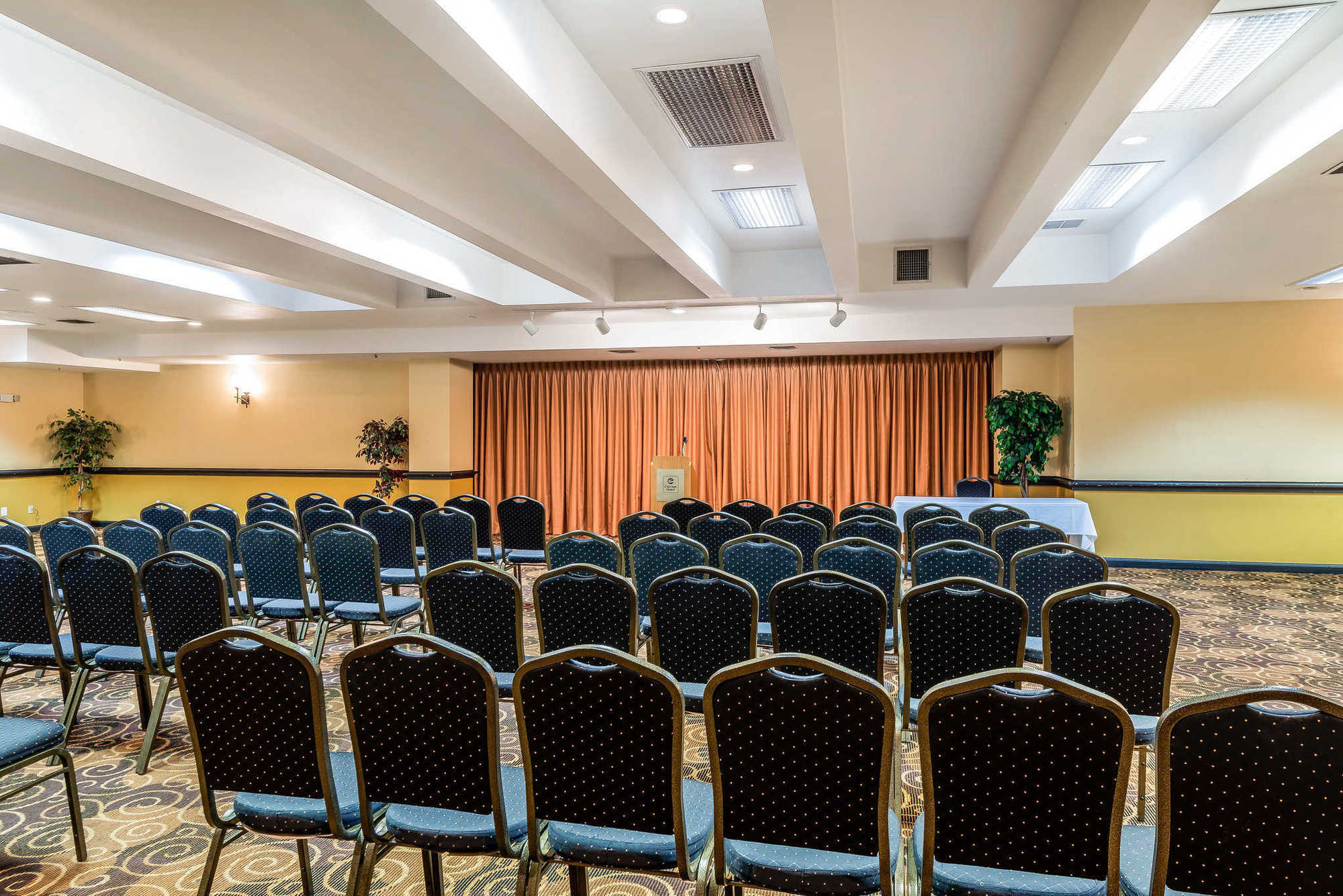 Clarion Hotel & Conference Center Colorado Springs Facilidades foto