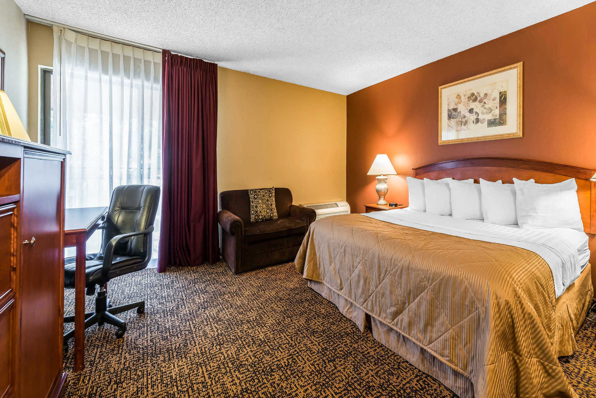 Clarion Hotel & Conference Center Colorado Springs Habitación foto