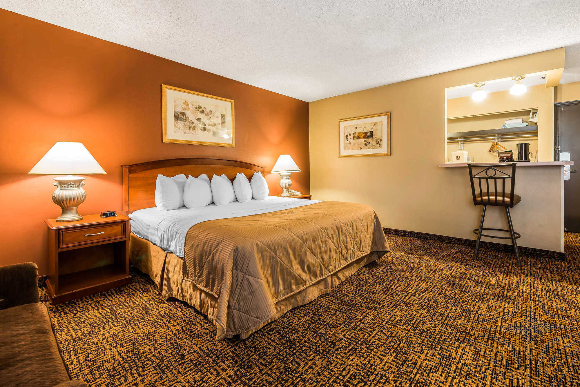 Clarion Hotel & Conference Center Colorado Springs Habitación foto